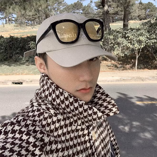 Xuất hiện chớp nhoáng trên vài bức ảnh check-in của nam ca sĩ Sơn Tùng M-TP trong chuyến đi, địa điểm này nhanh chóng được các fan nhiệt liệt dò tìm và không khó khăn gì đã được tìm ra.