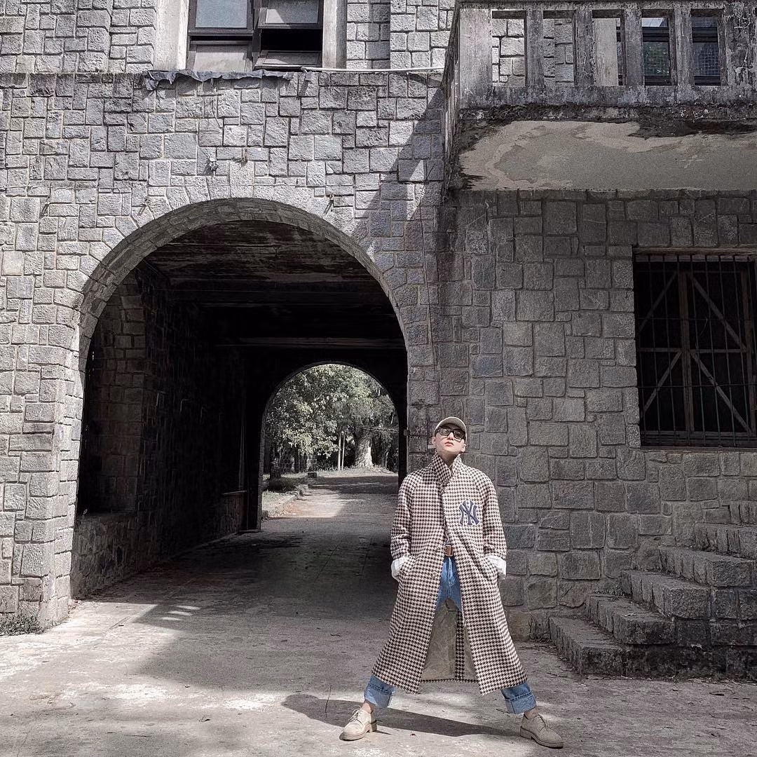 Dù đã được đăng tải từ hồi đầu năm nay, thế nhưng mới đây các fan lại soi ra được tọa độ sống ảo ở Đà Lạt được Sơn Tùng M-TP check-in và nhận về hơn 160.000 like trên Instagram.