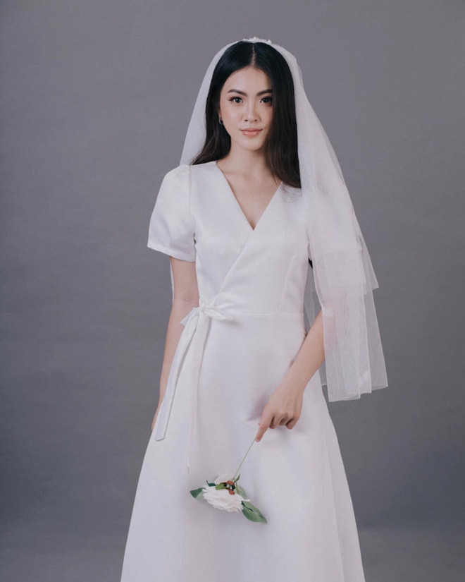 Thu Hà sở hữu chiều cao 1m66 khá ổn, đúng chuẩn mẫu lookbook, thêm vào đó là khuôn mặt V-line, đôi mắt to long lanh cùng khuôn miệng xinh xắn.