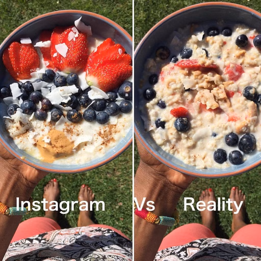 Một lưu ý quan trọng khi chụp hình thức ăn để khoe lên mạng đó là chỉ nên chụp trước khi ăn. Và gần như tất cả đều không đẹp lung linh như trên ảnh.