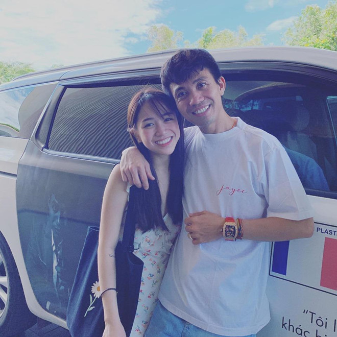 Joyce Phạm - Minh Anh đang là một trong những Rich Kid Việt được chú ý nhất hiện nay, cô nàng này là con gái Minh Nhựa. Cuộc sống của cô ngập tràn trong hàng hiệu, siêu xe và thời trang đắt tiền.