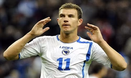 Lich thi dau bong da hom nay, rang sang mai 17/11/2015