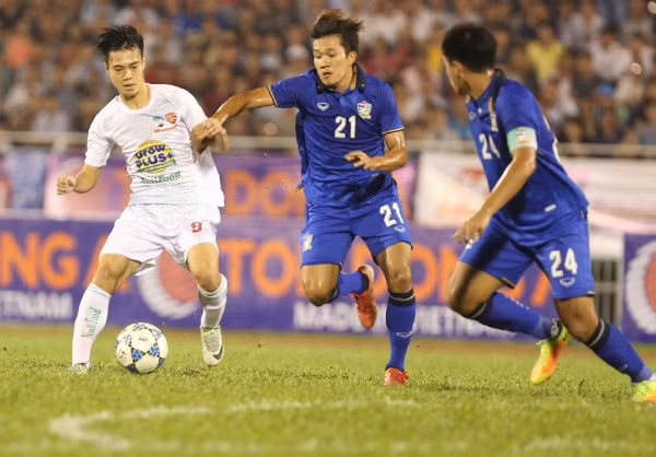 Cong Phuong mat hut, U21 HAGL ra quan that bai