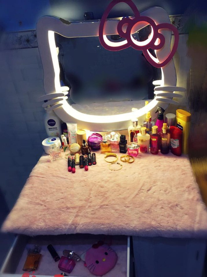 Có dịp khoe ra mới thấy thật nhiều sự bất ngờ. Có mẹ thì lại quá rộng lớn và gọn gàng nhưng cũng có các chị lại quá ít ỏi và lộn xộn. Ảnh: MXH