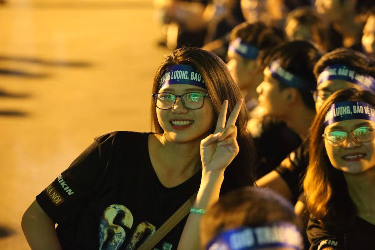 Với thông điệp "Tiết kiệm năng lượng, Bảo vệ trái đất", Giờ Trái Đất 2019 đã nhận được sự hưởng ứng nhiệt tình từ các cơ quan TW và địa phương, doanh nghiệp, người dân và đặc biệt là các bạn trẻ.