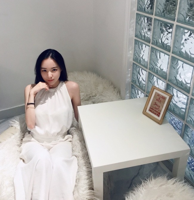 Ở tuổi 19, Helen đã sở hữu đôi chân dài miên man, thẳng tắp cùng số đo 3 vòng cực chuẩn.