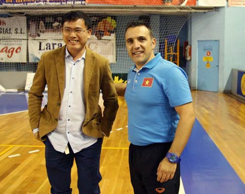 Từ đề xuất tham dự nhiều giải đấu để cầu thủ cọ xát thường xuyên, nâng cao trình độ đến đào tạo trẻ để làm lực lượng kế thừa, ông Bruno Formoso tính toán chi ly từng năm một cho đường đi của Futsal Việt Nam.