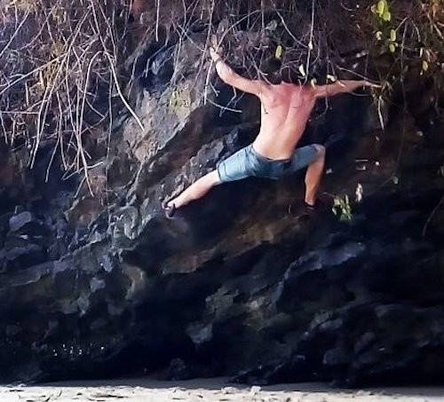 Webb đã thiệt mạng khi chinh phục đỉnh Fansipan.