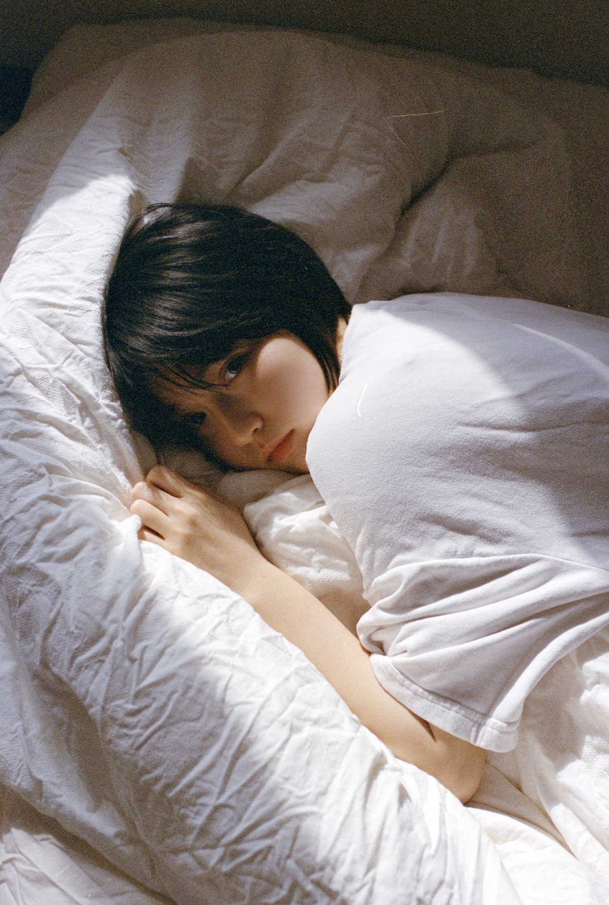 Được biết, Gou Ge đến từ Bắc Kinh (Trung Quốc). Trên trang cá nhân, cô bạn này tỏ ra là một người rất kín tiếng khi chẳng công khai bất kì thông tin riêng tư nào về mình ngoài biệt danh và tình trạng mối quan hệ còn độc thân.