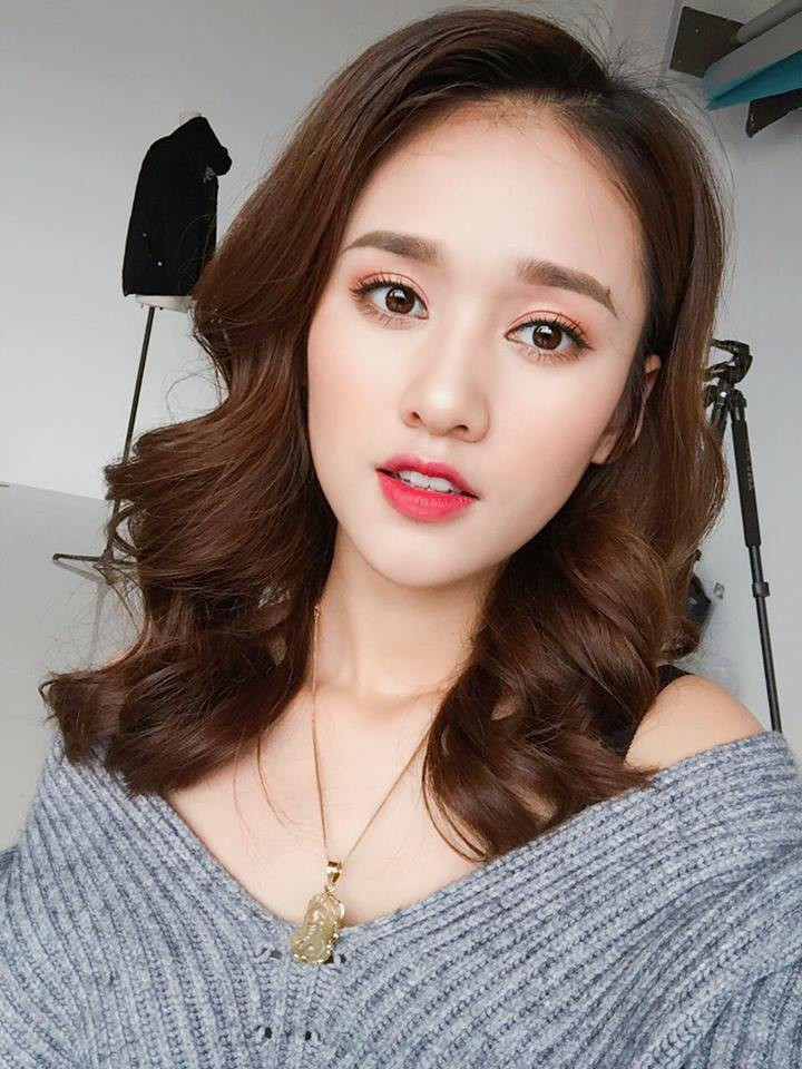 Nữ sinh sinh năm 1996 đến Hà Nội tên Nguyễn Thị Thu Hà này cũng là một trường hợp nổi đình đám trên báo chí Trung Quốc vì quá xinh đẹp.