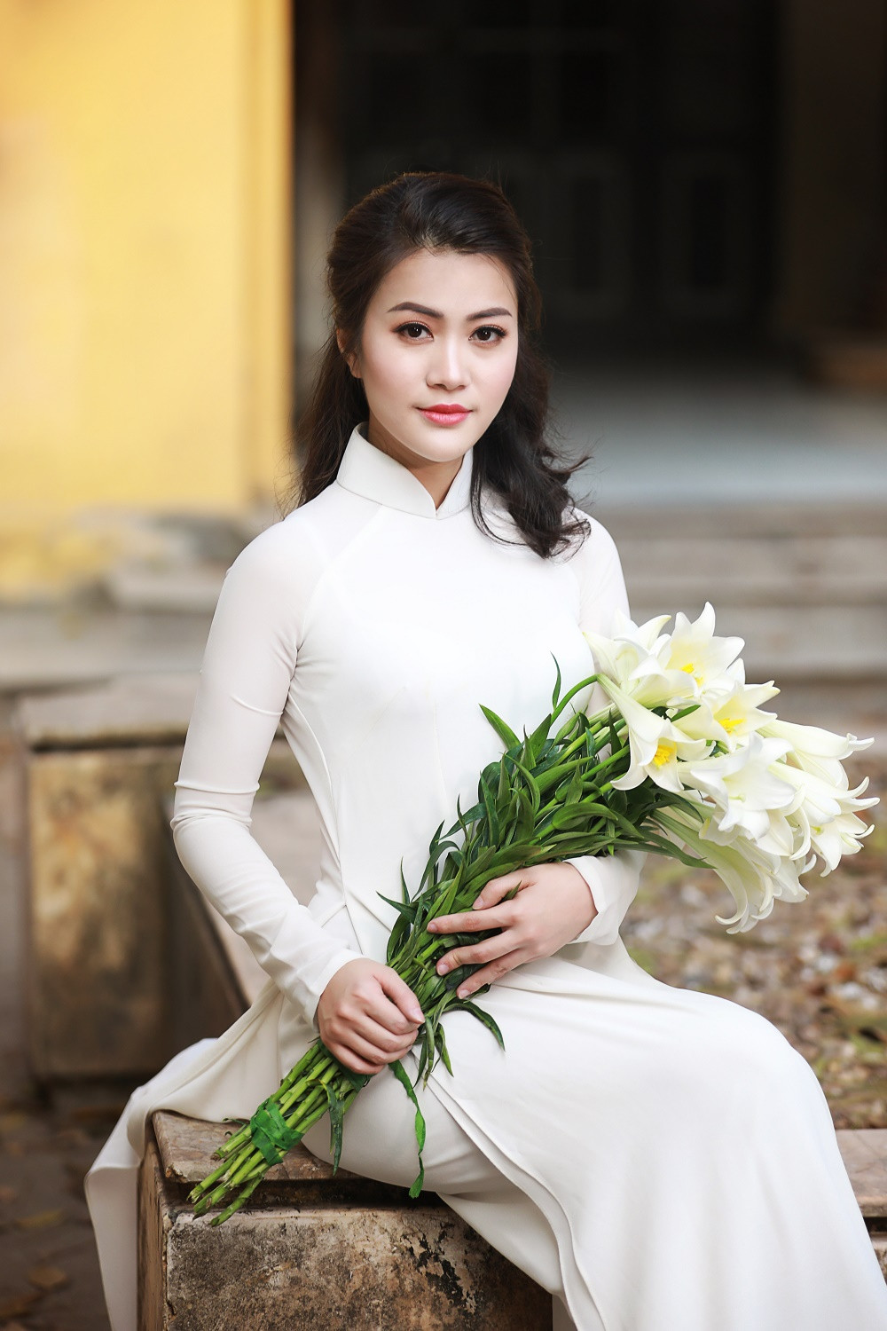 Hiện tại, chị Ngô Thu Phương- giám đốc điều hành của một thương hiệu Nha khoa nổi tiếng Hà Thành. Công việc kinh doanh thường xuyên căng thẳng nên chị chia sẻ rằng thường dành thời gian để hợp tác với các nhiếp ảnh gia có tiếng tại Hà Nội cho ra những sản phẩm vừa là để thỏa mãn sở thích vừa là để giảm bớt áp lực công việc.