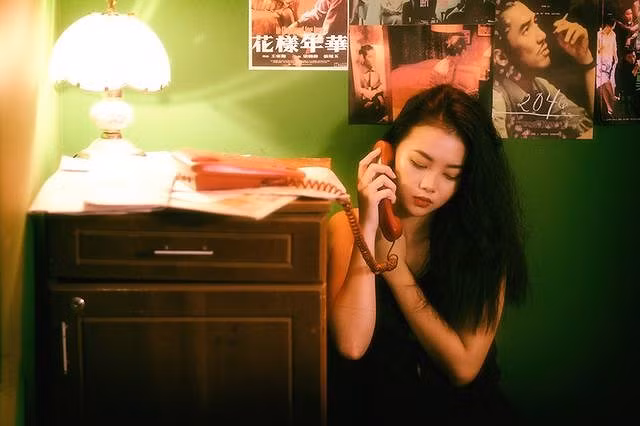 Thu Sương cho rằng sự bận rộn sẽ giúp con người ta biết trân quý thời gian hơn, biết cách dùng quỹ thời gian làm những việc có ích.