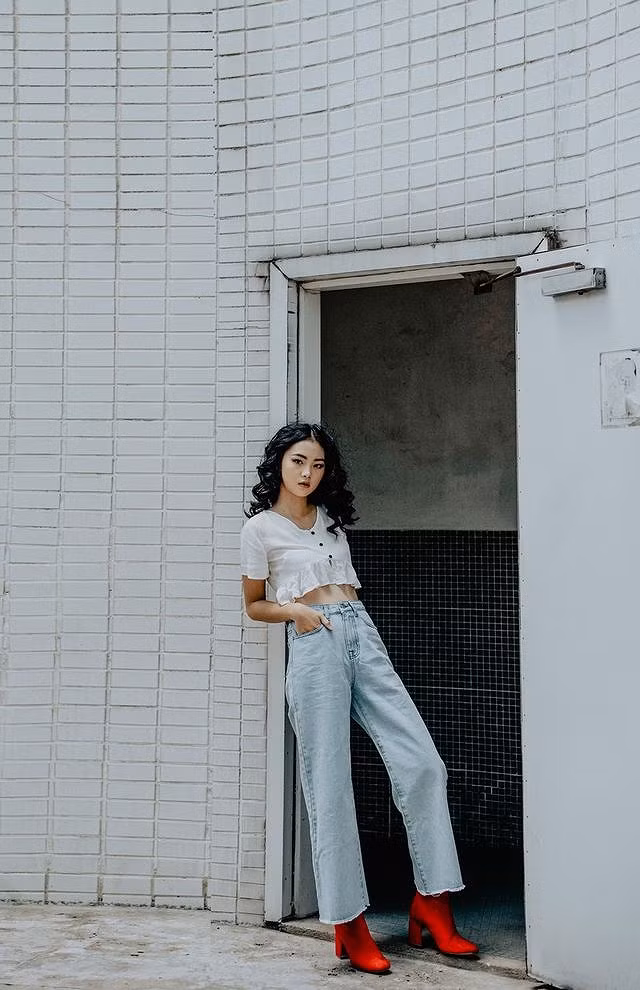 Trong cuộc sống thường nhật, Thu Sương không ép bản thân đi theo những khuôn khổ cứng nhắc nào mà cô thích cảm giác được tự do, thoải mái thể hiện mình, miễn sao mọi thứ đúng và không ảnh hưởng đến gia đình.