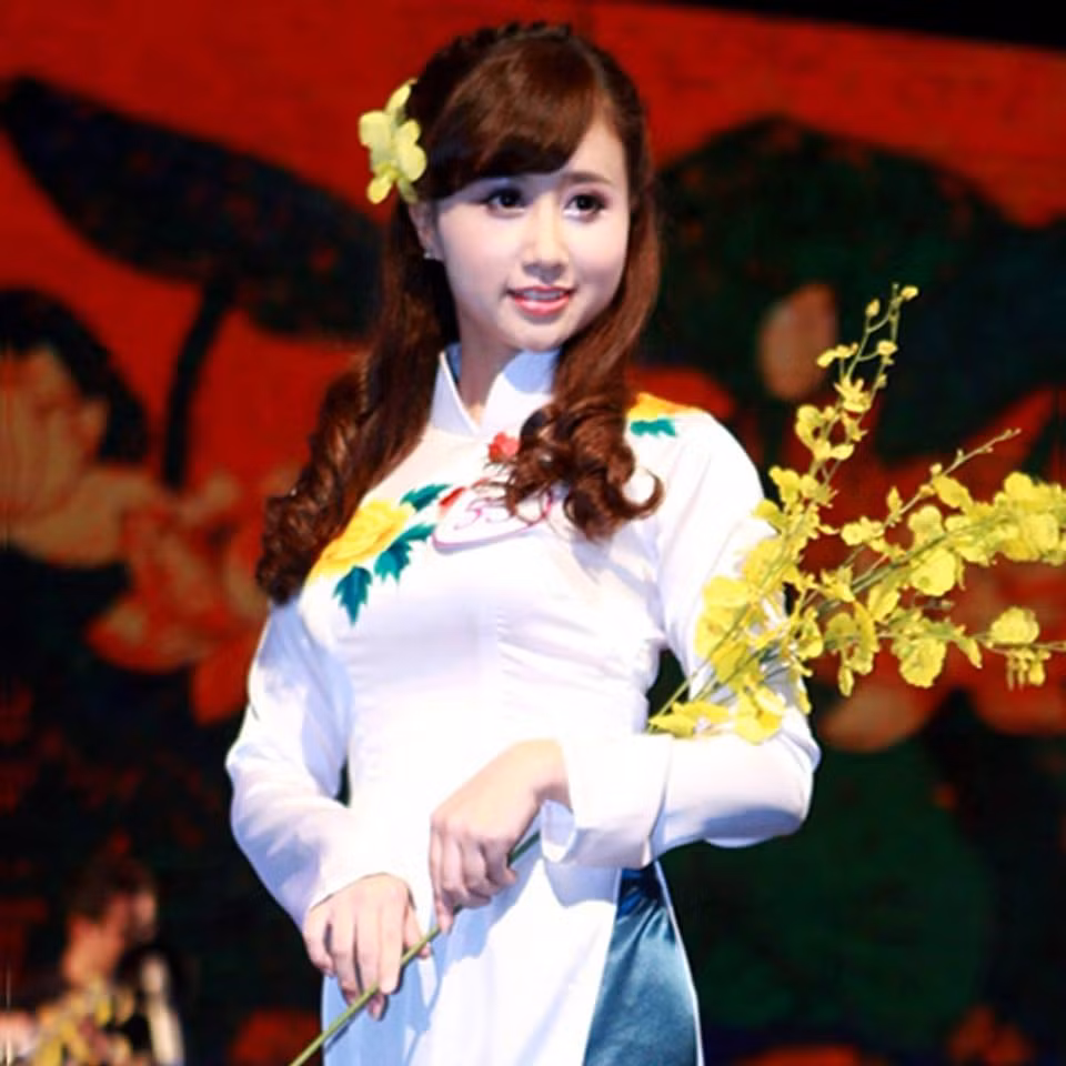 Trong cuộc thi "Tài hoa duyên dáng Dược 2014", Phạm Thị Duyên đã xuất sắc trải qua các phần thi và giành danh hiệu Hoa khôi của ngôi trường đại học danh tiếng thuộc hàng bậc nhất Hà thành.