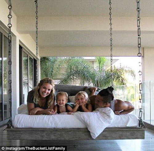 “Ý nghĩa lớn nhất của chuyến đi du lịch là khoảng thời gian hạnh phúc mà chúng tôi ở bên nhau”, Jessica nói.