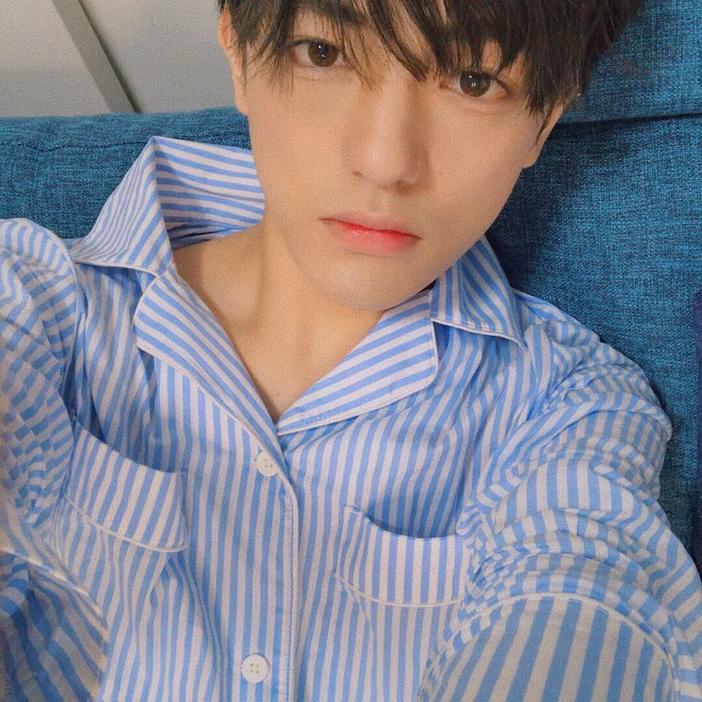 Kondo Yohdi mới đây là cái tên được nhiều dân mạng nhắc tới nhờ vẻ đẹp trai, sau khi clip hướng dẫn cách trang điểm của hot boy Hàn Quốc này được đăng tải rộng rãi trên mạng xã hội. Ảnh trong bài: Facebook nhân vật.