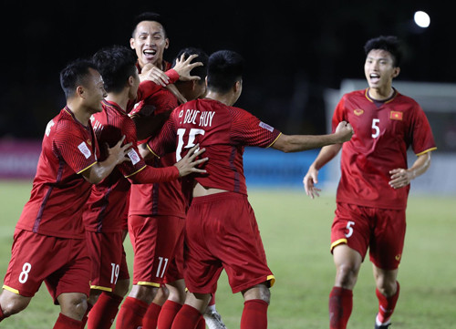 Nhan dinh doi tuyen Viet Nam va Philippines: Pha dop khong thang tai My Dinh