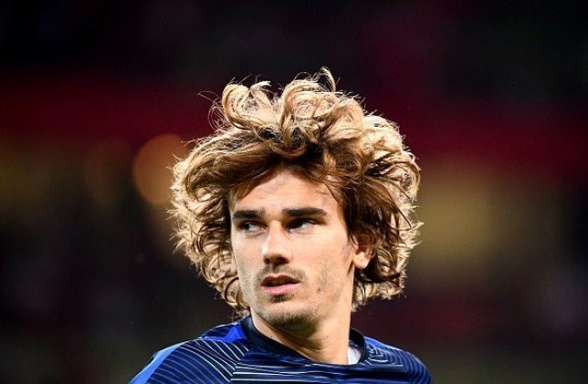 Tờ Express xác nhận, Griezmann không hề có hứng thú chuyển sang Premier League chơi bóng. Thay vào đó, nguyện vọng duy nhất của Griezmann và sát cánh với Lionel Messi trên hàng công Barcelona.