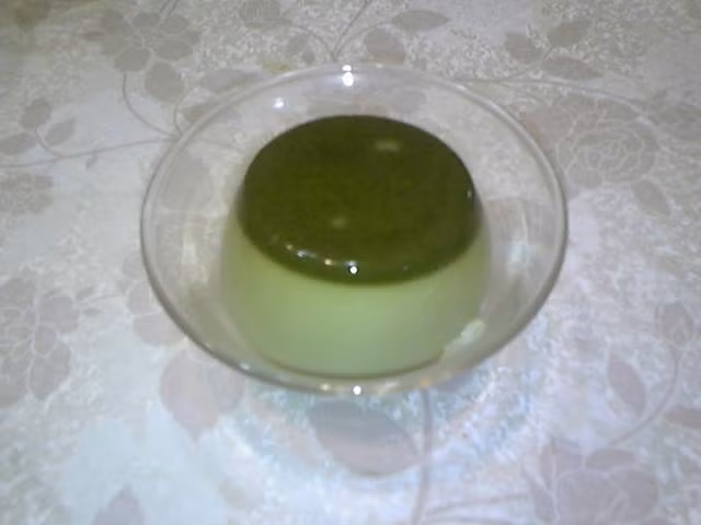 Thức uống từ rau xanh này không chỉ được giới trẻ Nhật Bản dùng ở dạng lỏng mà còn được sử dụng trong bữa ăn như thạch, bánh hay cháo.