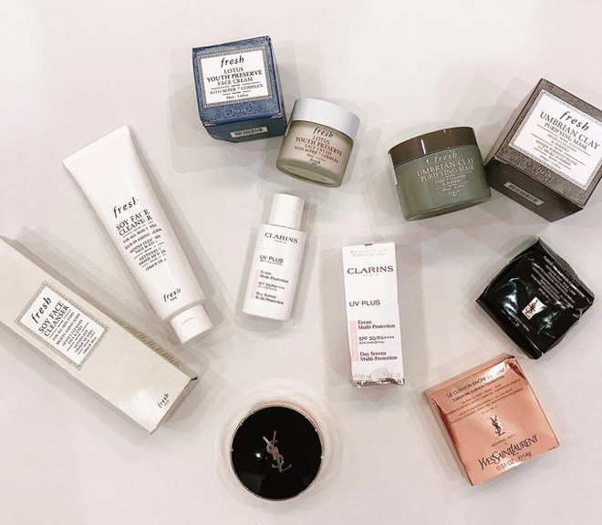 Không ít lần, "công chúa béo" đã biến trung vệ đội tuyển Việt Nam thành chàng shipper "cực phẩm" khi đi giao hàng cho khách.