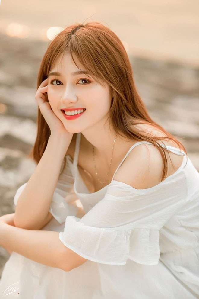 Nổi đình đám trên mạng xã hội với hình ảnh nữ công nhân, Bảo Thoa khá bất ngờ.