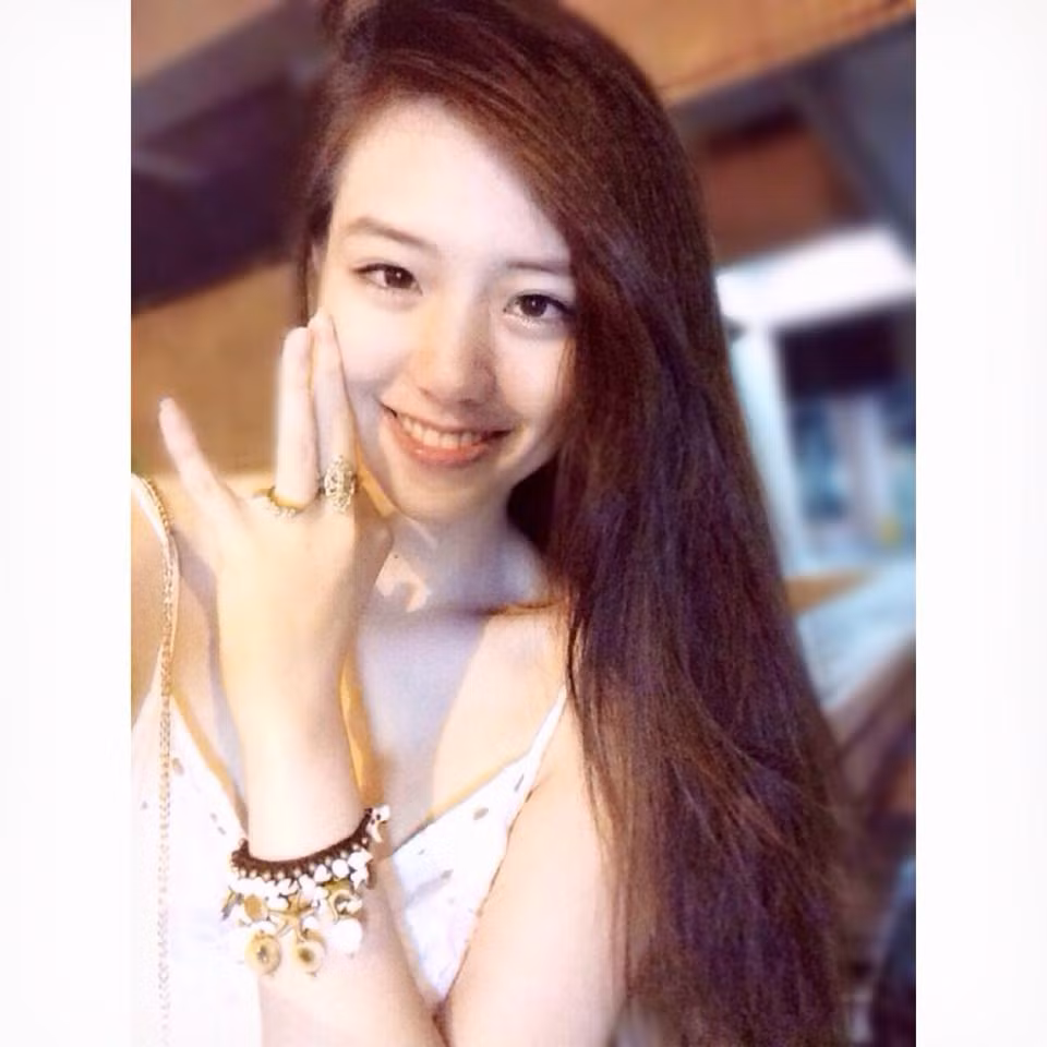 Còn với riêng các đấng mày râu, họ cho rằng không phải chàng trai nào cũng vượt qua được cửa ải của mỹ nhân xinh đẹp này.