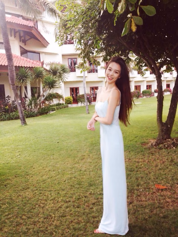 Nhiều thành viên đã dành cho cô nàng xinh đẹp trên những lời khen có cánh như mỹ nhân Điêu thuyền hay hot girl tranh vẽ.