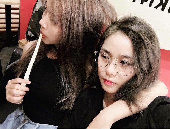 Linh Ngọc Đàm - một streamer khá đình đám tại Hà Nội cũng đã lên tiếng trên story. Cô nàng đứng về phía Misthy trong sự việc này.