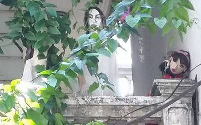 Dáng rất điệu nhưng nhìn một con ma-nơ-canh cụt cả hai tay, đầu trọc lóc, trắng toát và gương mặt nhìn hơi rùng rợn thì người bình tĩnh nhất chắc chắn cũng phải hoảng hốt.