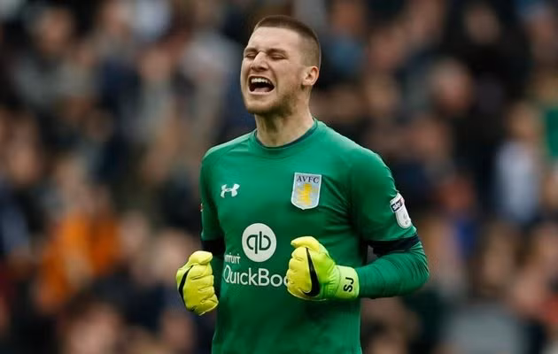 Arsenal và West Ham đang nỗ lực để thuyết phục M.U nhượng lại hai thủ thành Dean Henderson và Sam Johnstone trong kì chuyển nhượng mùa Hè.