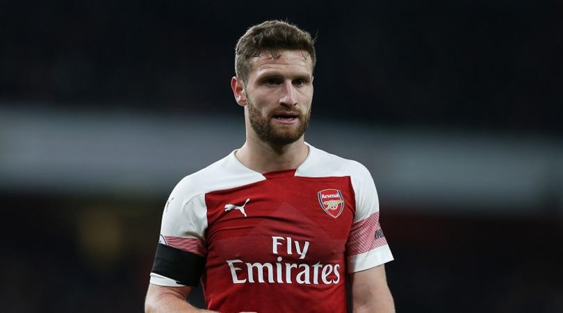 Theo tiết lộ từ tờ Sky Sports News, bản hợp đồng giữa Juventus và Mustafi rất khó để có thể ký kết vì áp lực thời gian trong ngày cuối cùng của thị trường chuyển nhượng. Và thương vụ này thất bại chắc chắn đã gây ra không ít thất vọng cho cả hai bên.