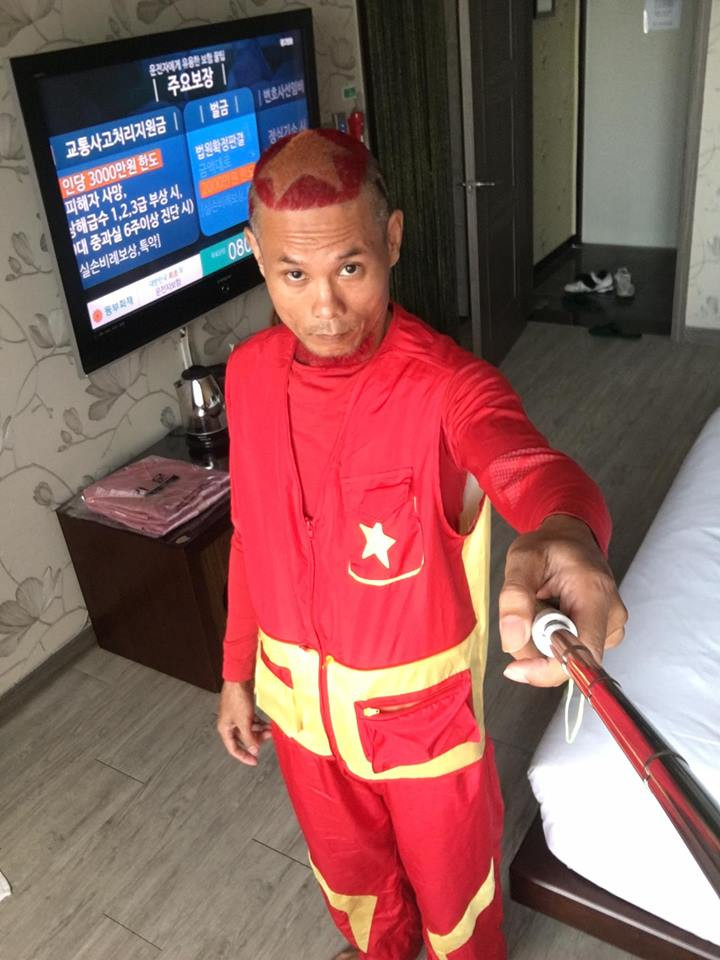 Tại World Cup tại Nga lần này, anh Tiến cho biết cho thêm: "Dù không có đội tuyển Việt Nam nhưng thế cũng đủ sung sướng rồi, vì World Cup là giấc mơ của tất cả mọi người yêu bóng đá. Và anh sẽ đi, để nuôi dưỡng giấc mơ còn lớn hơn là một ngày nào đó lá quốc kỳ Việt Nam tung bay tại World Cup".