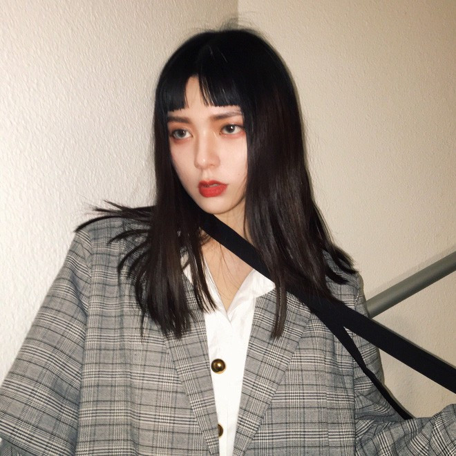 Concept Yoi hướng tới thường có vẻ khá độc, lạ, ma mị và cá tính. Chính sự phá cách này đã giúp cô nàng thu về hơn 150.000 lượt theo dõi trên trang cá nhân.