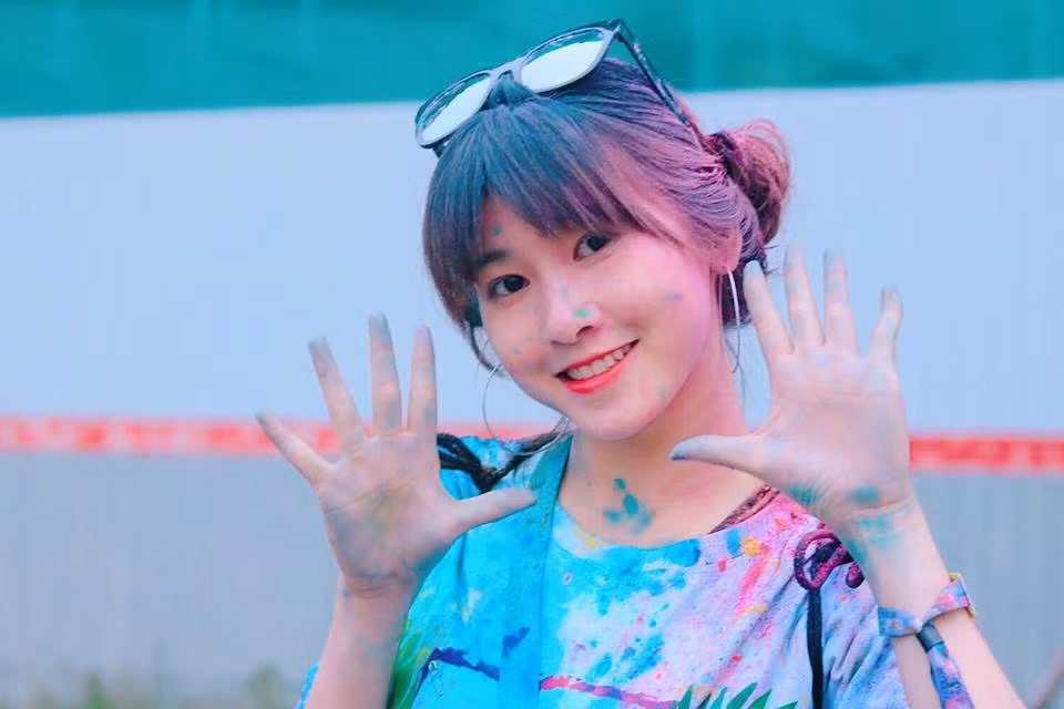 Sống xa nhà từ rất sớm, My Vũ nhiều lúc cảm thấy tủi thân và nhớ gia đình. Tuy nhiên, bên cạnh luôn có bạn bè trong đoàn phim cũng như những bạn trẻ yêu mến an ủi nên cũng nguôi ngoai phần nào.