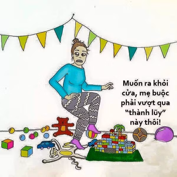 Để có thể ra mở cửa những bà mẹ phải vượt qua chiến lũy đồ chơi được sắp đặt hết sức tinh vi.