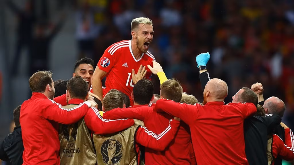 Không phải Bale mà chính Ramsey mới là người gây nên tầm ảnh hưởng lớn giúp Xứ Wales trở thành hiện tượng của Euro 2016. Cầu thủ của Arsenal thể hiện mình bằng những đường chuyền thông minh với sức càn lướt cực tốt.