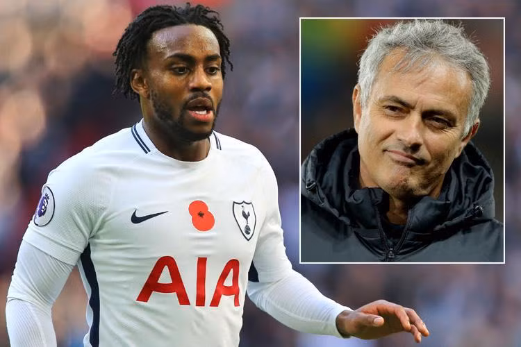 Mourinho hạ lệnh phá két vì Danny Rose: Hè vừa qua, Mourinho cũng rất muốn có sự phục vụ của Rose, tuy nhiên, thương vụ bị đình lại do hậu vệ cánh trái người Anh đang trong quá trình điều trị chấn thương đầu gối.Hơn nữa, HLV Pochettino không muốn bán cùng lúc hai cầu thủ chạy cánh, sau khi đẩy Kyle Walker sang Man City. Vai trò của Danny Rose ở Tottenham ngày càng giảm sút. Trận derby Bắc London mới đây gặp Tottenham, HLV Pochettino quyết định gạt tên Rose ra khỏi đội hình xuất phát, khiến bản thân cầu thủ này rất tức giận.