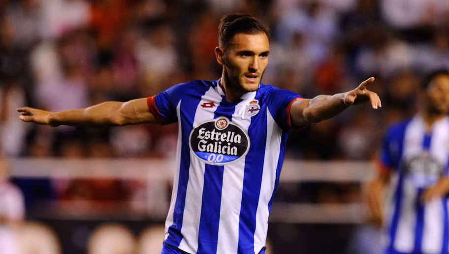 Theo đuổi vô số tên tuổi lớn ở hè qua, từ Mauro Icardi, Antoine Griezmann cho đến Alexandre Lacazette, thế nhưng Arsenal rốt cuộc lại đưa về một cái tên kém tiếng như Lucas Perez.