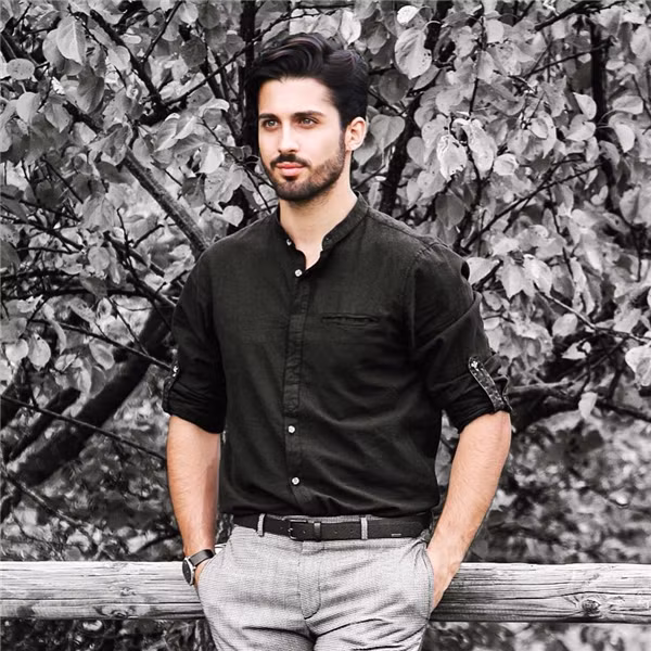 Marco Parrino là người mẫu tại Italia, thời gian qua anh chàng này được rất nhiều người chú ý tới nhờ sở hữu gương mặt cực kì cuốn hút người nhìn.