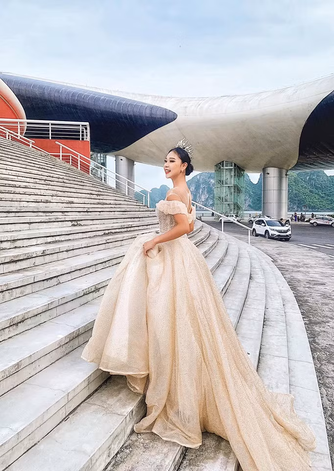 Với niềm đam mê với nghệ thuật múa từ nhỏ, Khánh Linh thể hiện quyết tâm theo con đường chuyên nghiệp khi đăng kí vào trường Cao đẳng Nghệ thuật Hà Nội.