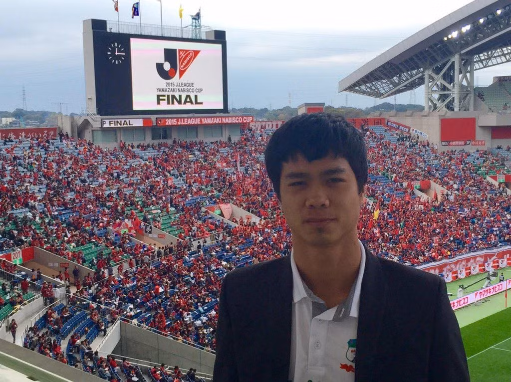 Cong Phuong tra loi Football Channel Asia ve J.League