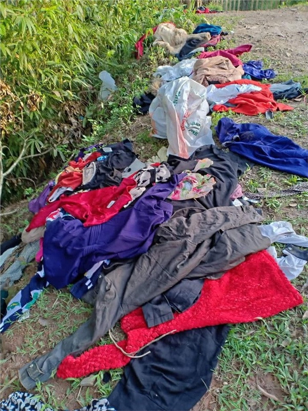 Buc xuc nhom phu nu xin quan ao tu thien roi chon do dep de ban-Hinh-2