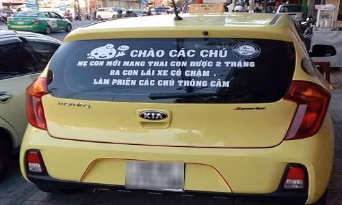 Vo co em be lien dan dong thong bao khien ai cung mim cuoi