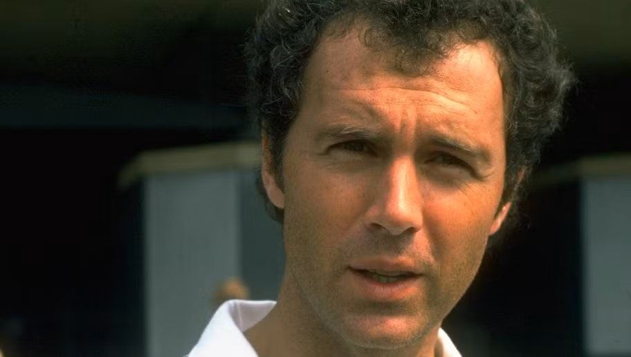 Franz Beckenbauer được gọi là "hoàng đế bóng đá" bởi những cống hiến của ông cho ĐT Đức. Trong những kỳ Euro mình đã tham dự, huyền thoại bóng đá này đã cống hiến vô số những bàn thắng đẹp.