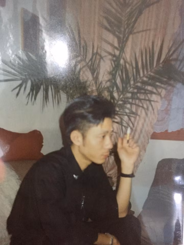 Dù thời đó công nghệ chụp ảnh vẫn chưa phát triển nhưng bố của Vân Chi đã lưu lại cho mình rất nhiều khoảnh khắc từ phong trần cho đến lịch lãm.