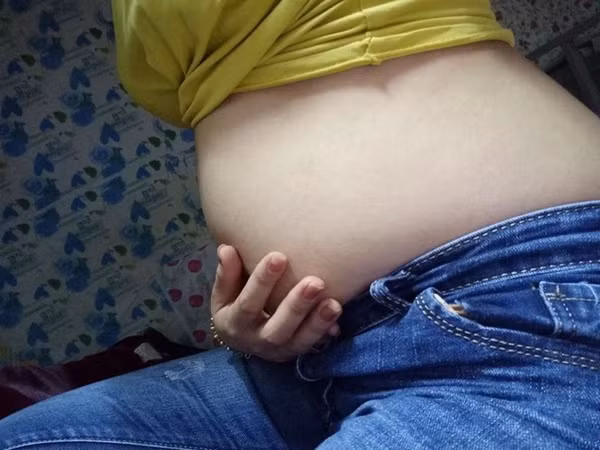 Để chuẩn bị cho buổi gặp mặt các bậc phụ huynh và bô lão trong dòng họ, nữ sinh đã chi ra một khoản tiền không nhỏ để tân trang lại đầu tóc và trang phục sao cho đoan trang, thùy mị nhất có thể.