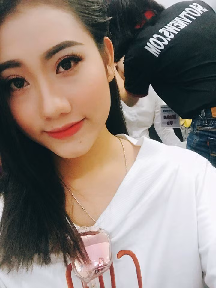 Được biết sau khi chương trình được phát sóng, facebook của Huyền Thương đã nhận được "bão" follow từ cộng đồng mạng – tăng gần 40.000 follow chỉ sau một đêm. Ảnh trong bài: FBNV.