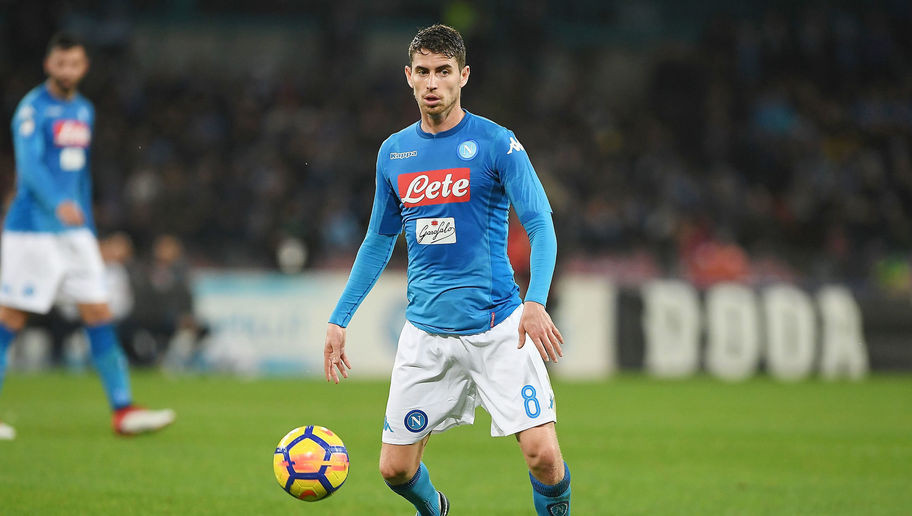 Tờ Independent cho hay, Toni Kroos là mục tiêu số 1 mà ông thầy người Bồ Đào Nha nhắm đến. Tuy nhiên, Jorginho nhiều khả năng sẽ cập bến sân Old Trafford hơn cả.