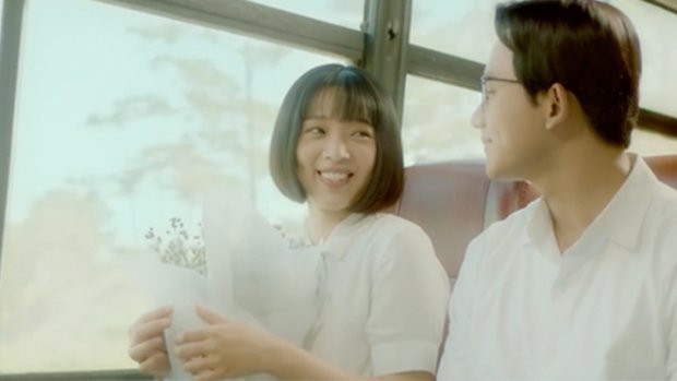 Chong dap chung chan voi gai la khi di du lich lai leo leo choi toi