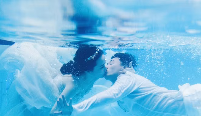 Địa điểm cặp đôi này chụp ảnh cưới cũng là nơi đạo diễn Victor Vũ và diễn viên Đinh Ngọc Diệp quay clip cưới cách đây không lâu.